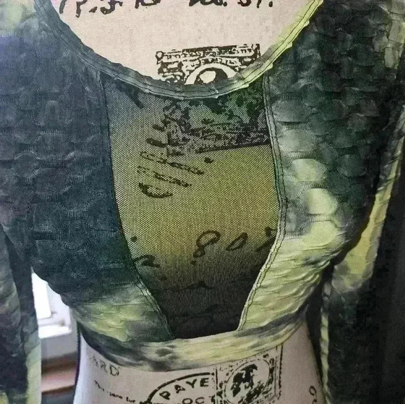 Special One Athletic Long Sleeve Top Size M - Picture 7 of 11